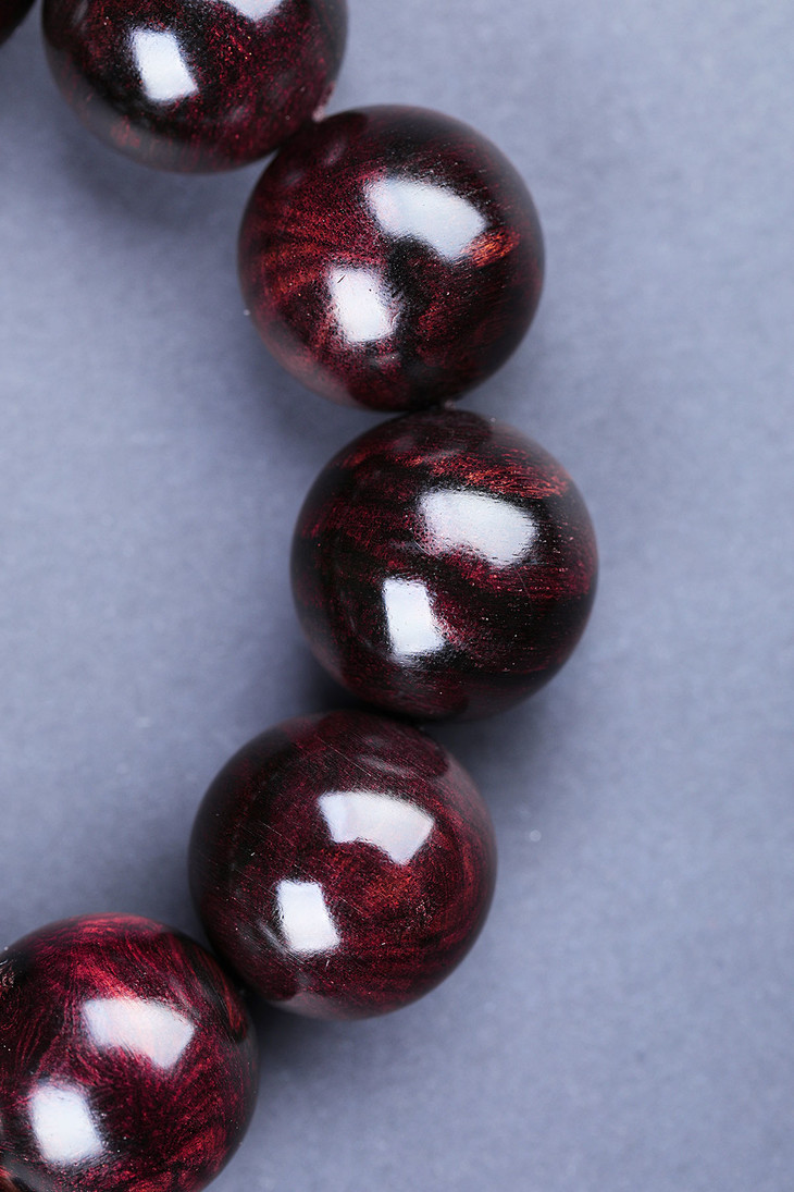 2.0x12颗海黄紫油梨蜘蛛纹手串 h15