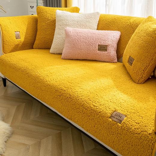 【羊羔绒沙发垫】冬季全新大号加厚毛绒坐垫 简约纯色防滑沙发套罩靠垫 商品图1