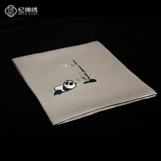 熊猫双面真丝刺绣-方巾 商品图0