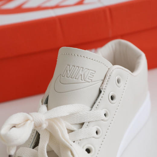 耐克开拓者果冻勾板鞋