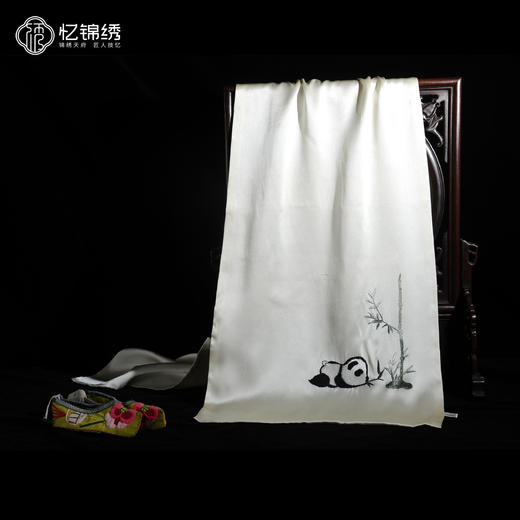 熊猫双面真丝刺绣-长巾 商品图0