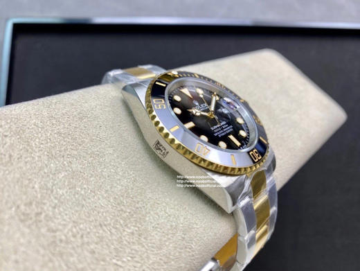 Green绿厂匠心合一，再添一员猛将——126613劳力士41mm间金黑水鬼，间金蓝水鬼。独家特色】首家采用“日本京瓷材料配方 商品图6