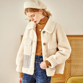 欧芮儿爱美利奴羊剪绒轻熟风短外套女2022春装新款翻领羊羔绒皮草