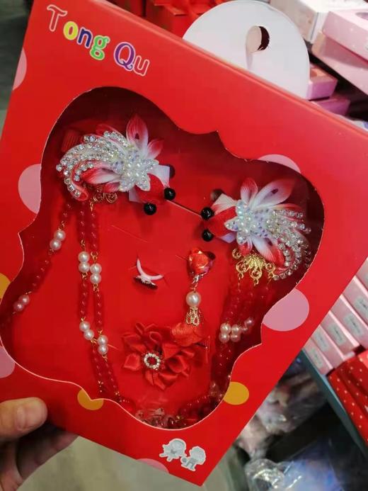 儿童新年头饰套盒 商品图0