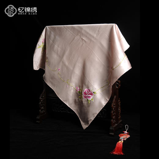 真丝满绣方巾-牡丹 商品图1