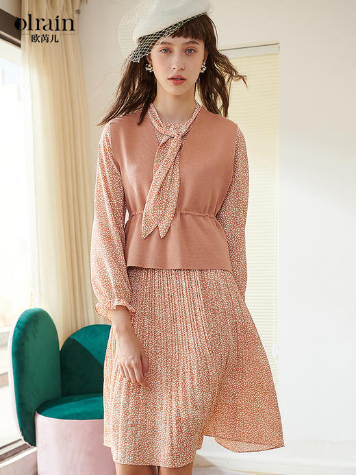 欧芮儿春新款两件套小香风套背心针织衫加碎花雪纺连衣裙 商品图0