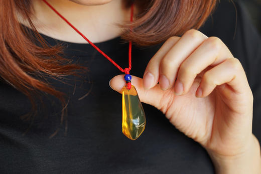 墨西哥蓝珀光面随形吊坠  特价 商品图4