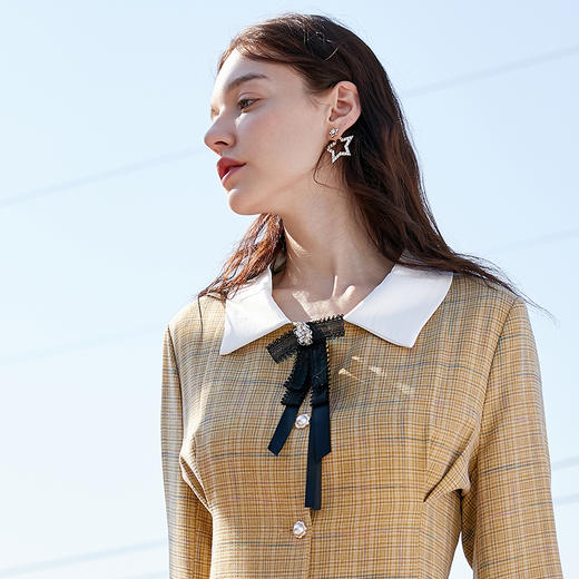 欧芮儿春新款长袖格子连衣裙女中长款洋气小个子收腰A字裙 商品图3