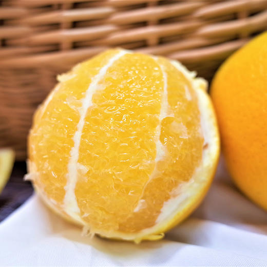赣南脐橙 中华名果 橙汁满满 芳香四溢 自然成熟 商品图0