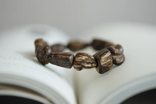 黑奇楠沉水随形手串  特价 商品图0