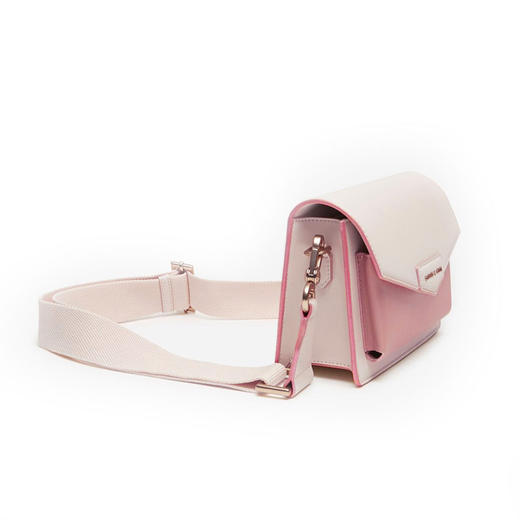 CHARLES&KEITH 小CK 简约信封女士浅粉色翻盖单肩包宽肩带 商品图1