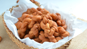 香脆小麻花，年夜饭的中式点心！ 