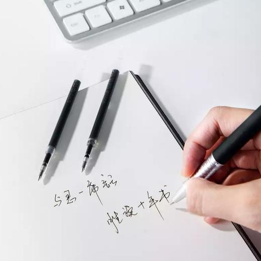 得力0.5mm中性笔芯考试专用顺滑不断墨 商品图6