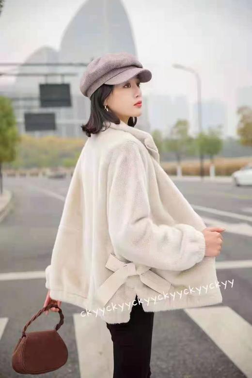 欧貂绒皮毛一体时尚外套 商品图1