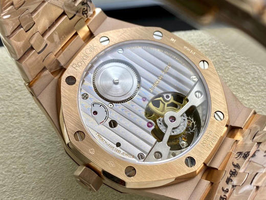 R8.factory解毒好的“陀飞轮”【2020爱彼 皇家橡树 陀飞轮。】独家订制Cal.2924机芯，动力储存68小时爱彼依旧保留的八角形表圈 商品图10