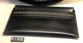 油蜡黑十字绣长款钱包