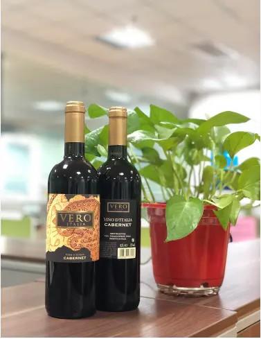 1瓶初榨橄榄油+1瓶红酒+50个KZ 商品图1