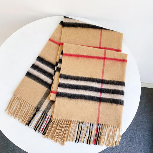 日本100%绵羊毛大格子围巾披肩(礼盒装) 驼色格子 197*67cm 商品图2