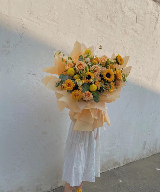 熊抱向日葵花束 商品图0