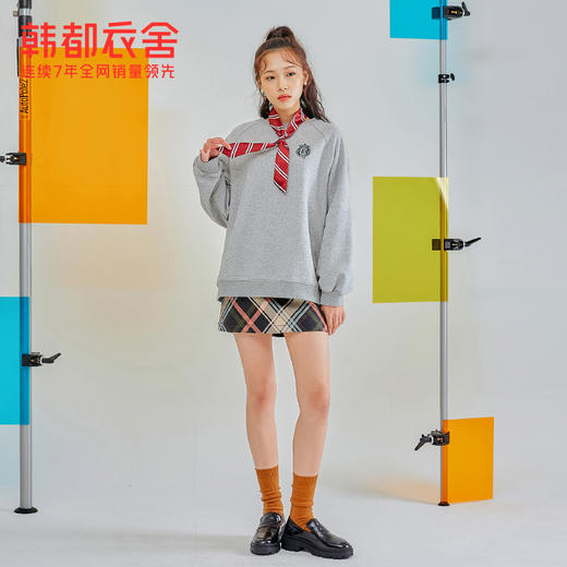 韩都衣舍2020秋季新款女装韩版学院风刺绣套头加绒圆领卫衣RN1015 商品图0