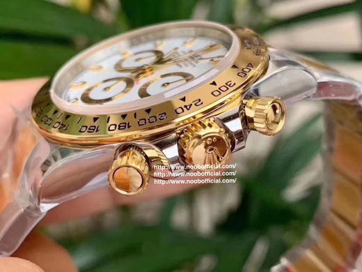 N劳li士迪通拿，单独真正4130机芯，厚度12.6mm和zp一致，904L钢。全部计时功能100% 实现,使用了订制版KIF避震器。 商品图2