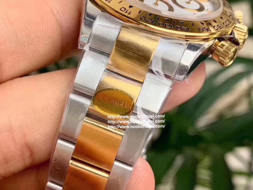 N劳li士迪通拿，单独真正4130机芯，厚度12.6mm和zp一致，904L钢。全部计时功能100% 实现,使用了订制版KIF避震器。 商品图12