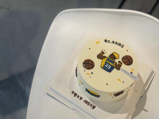 詹姆斯篮球手绘奶油生日蛋糕 商品图0