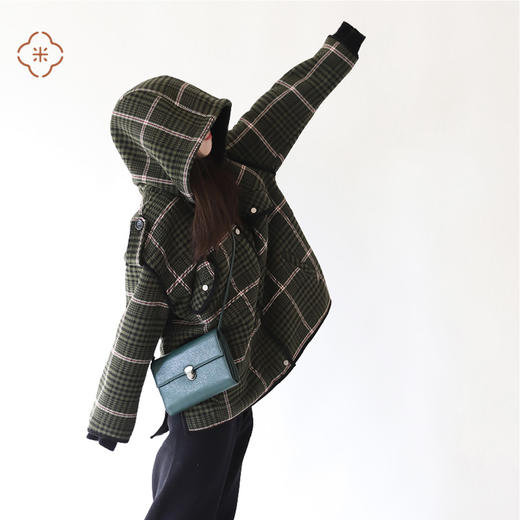 米马成衣 复古苔藓绿小牛皮坤包 自带离家出走女主气质 商品图1