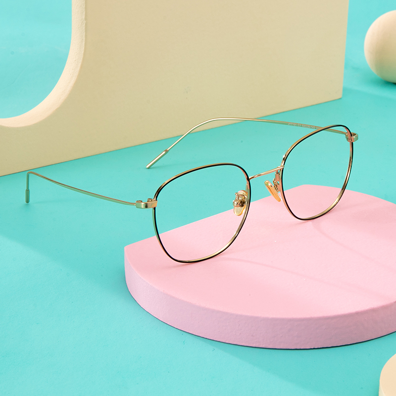 丁香医生推荐 雪梨同款 | ZERSER记忆钛防蓝光光学眼镜