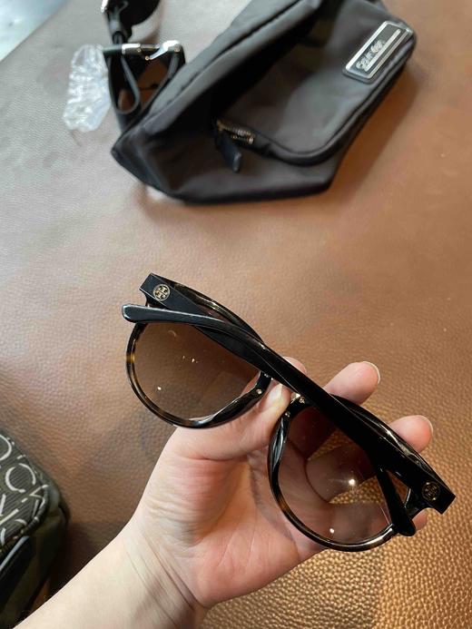 Tory burch 经典女款太阳镜 商品图2