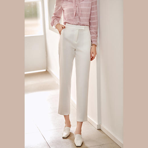 欧芮儿白色休闲裤女春季新款高腰显瘦简洁时髦通勤职场直筒烟管裤 商品图0