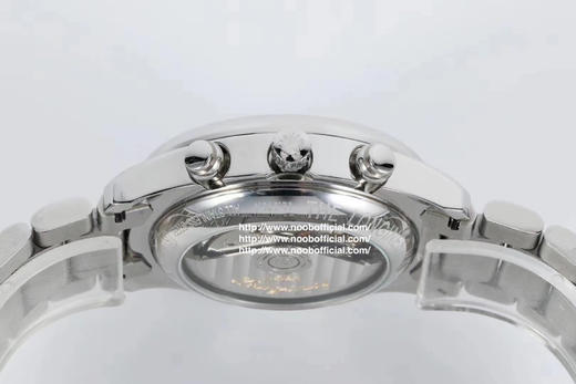 TW浪琴名匠月相八针V4版一：升级星期和月份和原装一样，原装字体比较细，而且对比J和A的字体明显。二：升级月相为烫金，2个月亮和13个星星。市面做的最亮最像 商品图14