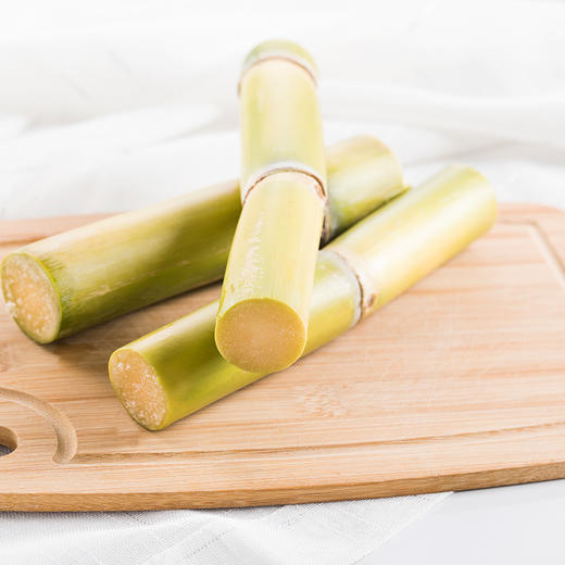 黄皮甘蔗,种出形态笔直挺拔 清香甘甜 甜而不腻 多种吃法的水果甘蔗