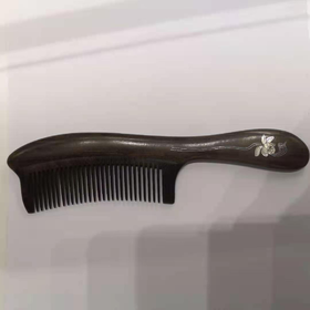 阴沉木长柄梳掐银丝