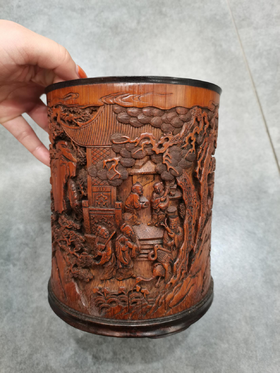 八仙°黄杨木笔筒