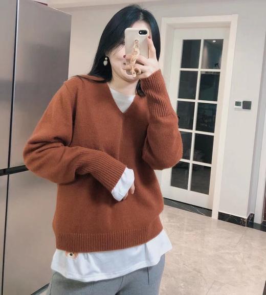 两件减5元【Avann纯白长袖打底面膜衣】刺猬绣款下摆开叉，舒适显瘦，不同身材均可轻松驾驭，做工精细，三个可爱小图案可选 商品图9