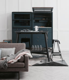 两组精巧实用的Home Bar搭配，让你惬意宅家