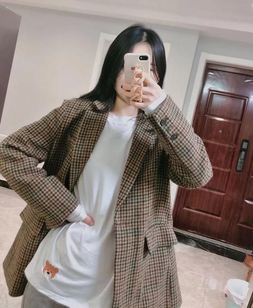 两件减5元【Avann纯白长袖打底面膜衣】刺猬绣款下摆开叉，舒适显瘦，不同身材均可轻松驾驭，做工精细，三个可爱小图案可选 商品图8