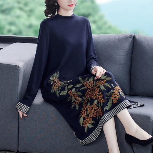 NYL-4681813秋冬新款中长款针织连衣裙 商品图1