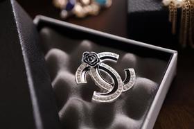 “你值得拥有”？警惕年轻时的陷阱！