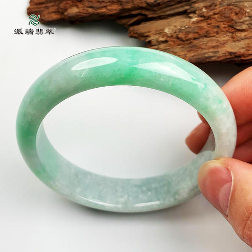 派瑞翡翠 翡翠手镯 糯种 绿色 商品图2