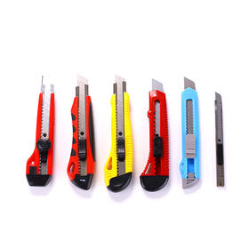 齐心美工刀B2806裁纸刀壁纸刀办公学生用