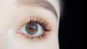 这美瞳太绝了～海绵宝宝在我眼里跳舞💃