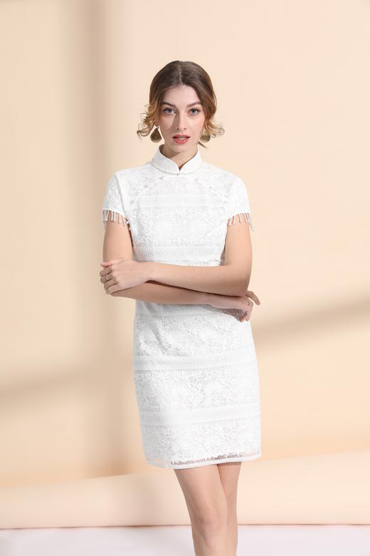 手工钉珠装饰改良小旗袍 商品图4