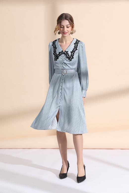 开叉摆复古领泡泡袖连衣裙（附腰带） 商品图1