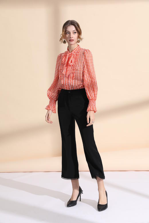 领飘带门襟压褶木耳边衬衣 商品图3