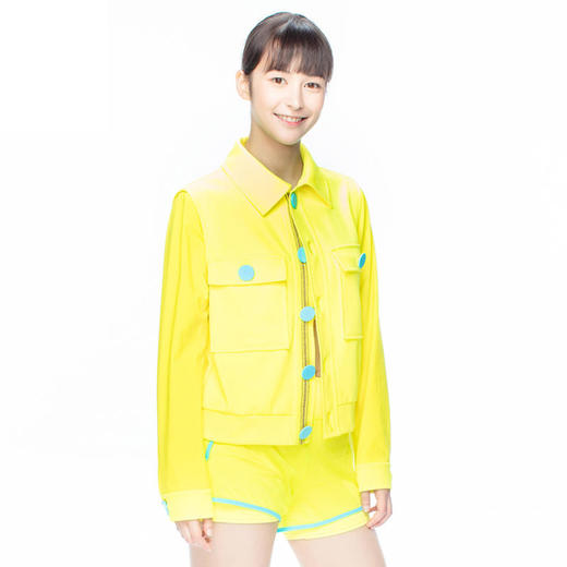 中国台湾HOII/后益 可爱钮扣短版外套[福利品] 商品图0