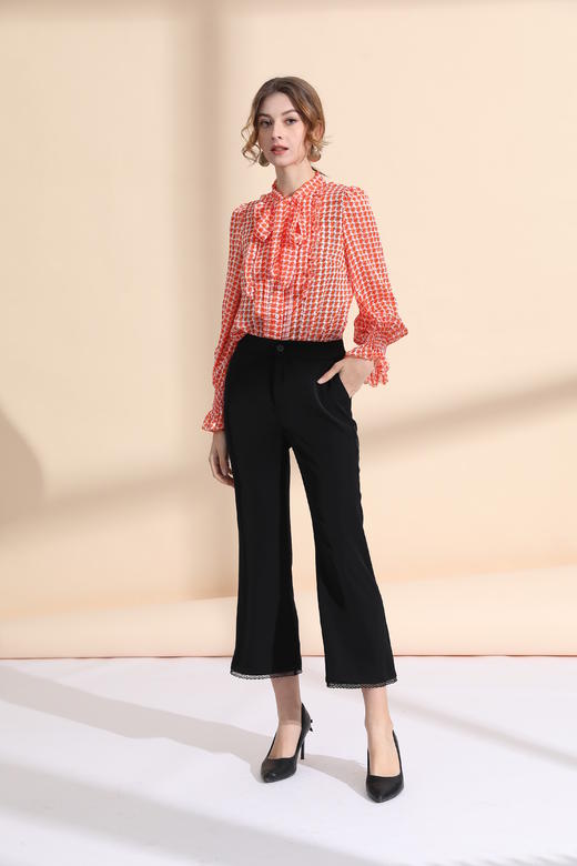 领飘带门襟压褶木耳边衬衣 商品图2