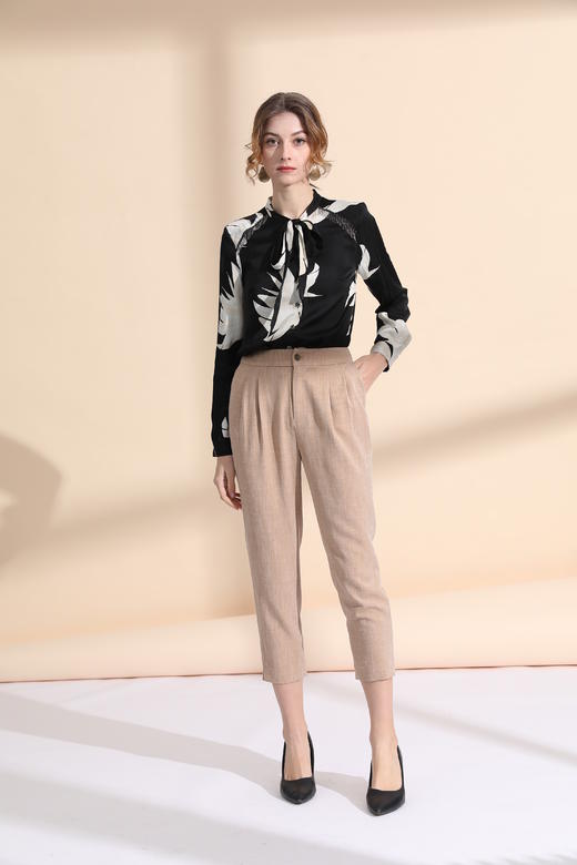 肩部流苏装饰系带领上衣 商品图1