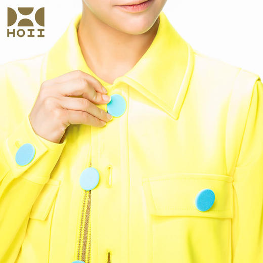 中国台湾HOII/后益 可爱钮扣短版外套[福利品] 商品图1